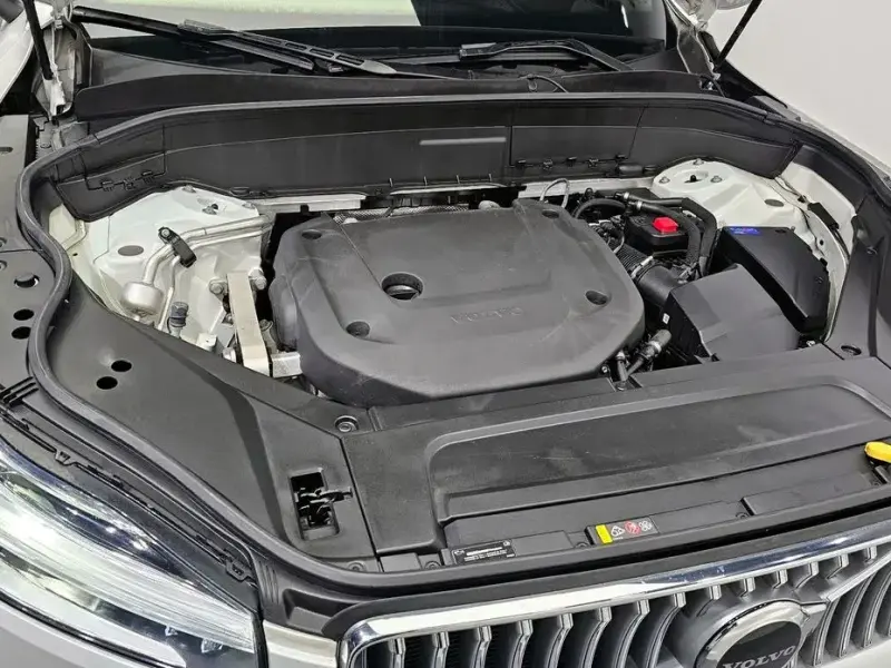 2023 Volvo XC90 с пробегом 95 788 км