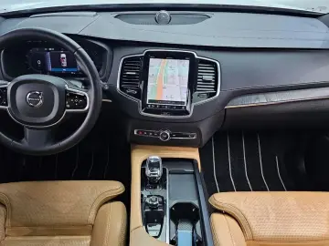 2023 Volvo XC90 с пробегом 95 788 км