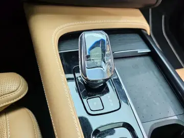 2023 Volvo XC90 с пробегом 95 788 км