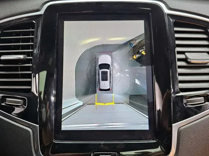 2023 Volvo XC90 с пробегом 95 788 км