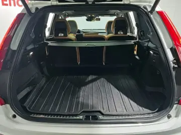 2023 Volvo XC90 с пробегом 95 788 км