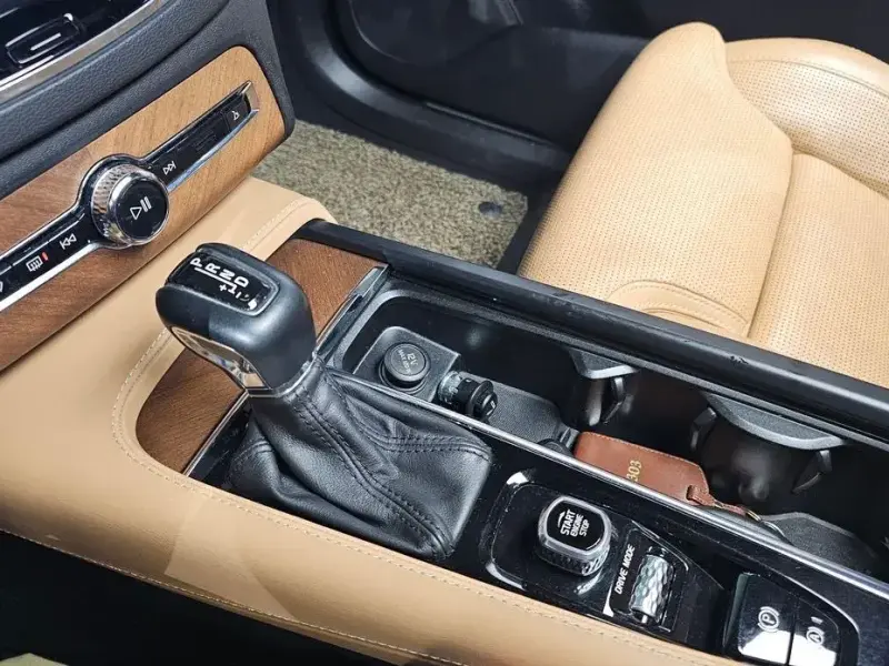 2018 Volvo XC90 с пробегом 130 655 км