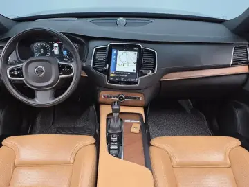 2019 Volvo XC90 с пробегом 68 130 км
