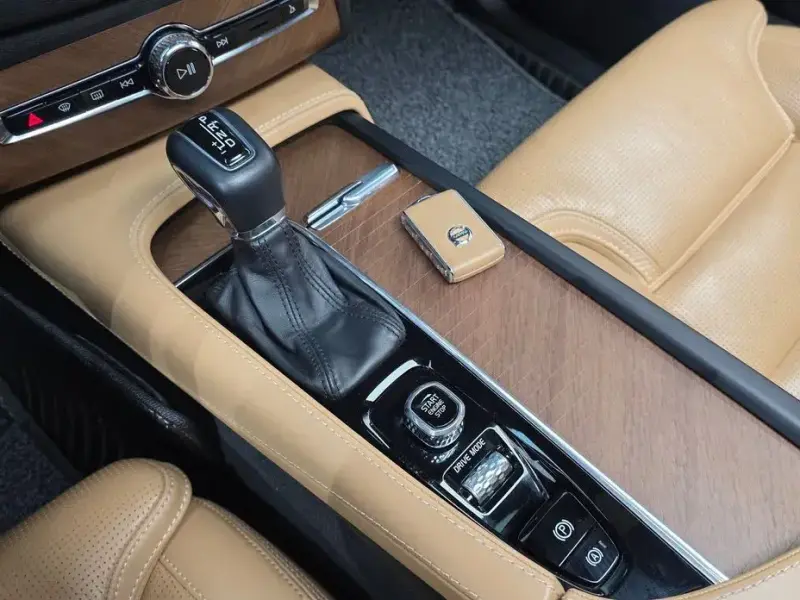 2019 Volvo XC90 с пробегом 68 130 км