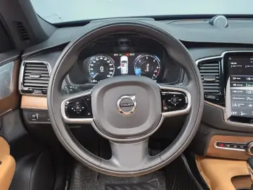 2019 Volvo XC90 с пробегом 68 130 км