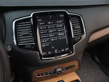 2019 Volvo XC90 с пробегом 68 130 км