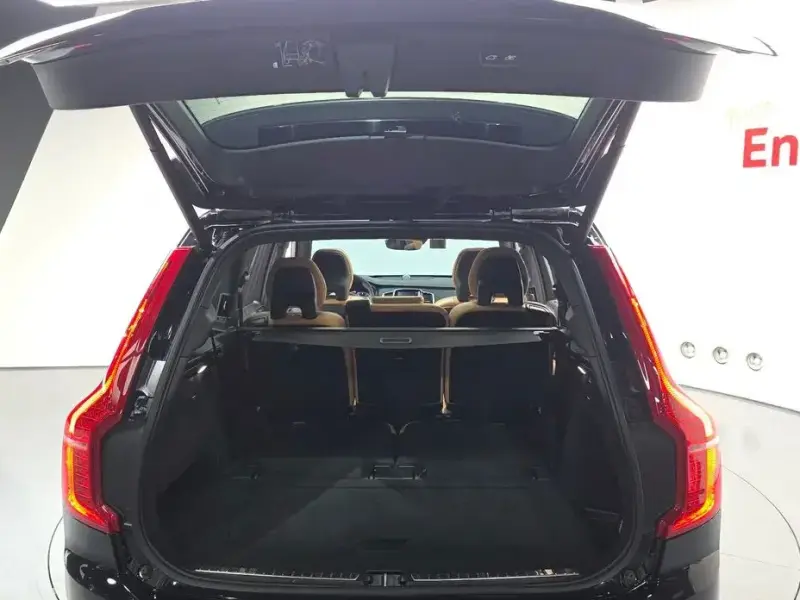 2019 Volvo XC90 с пробегом 68 130 км
