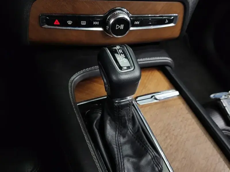 2017 Volvo XC90 с пробегом 139 333 км