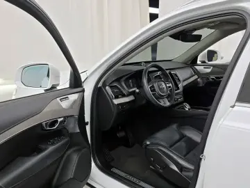 2022 Volvo XC90 с пробегом 109 819 км