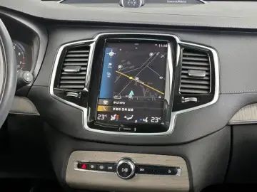 2022 Volvo XC90 с пробегом 109 819 км