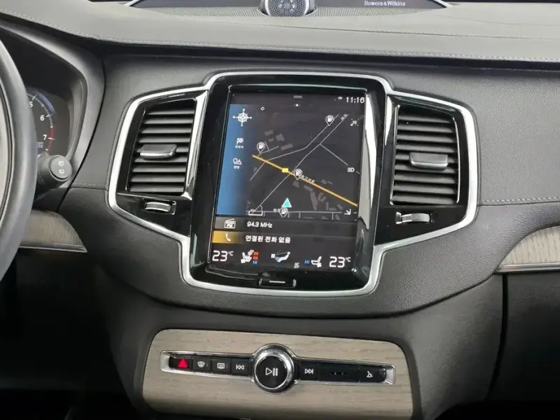 2022 Volvo XC90 с пробегом 109 819 км