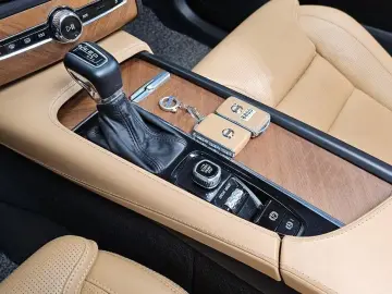 2020 Volvo XC90 с пробегом 114 488 км