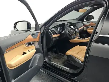 2020 Volvo XC90 с пробегом 114 488 км