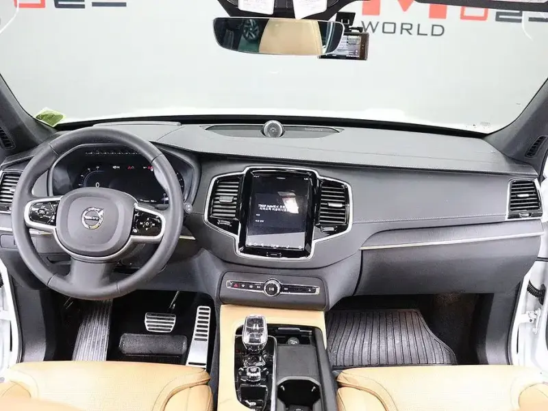 2022 Volvo XC90 с пробегом 28 862 км
