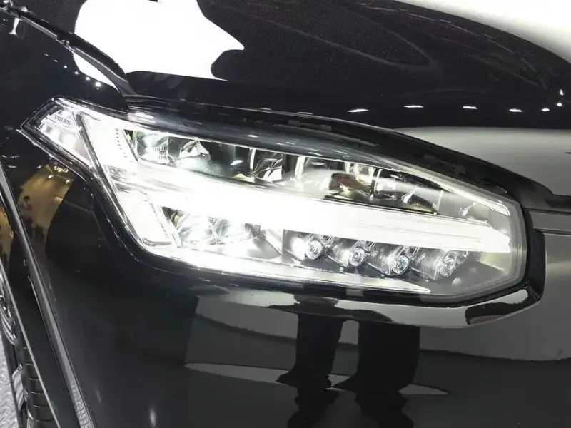 2024 Volvo XC90 с пробегом 56 426 км