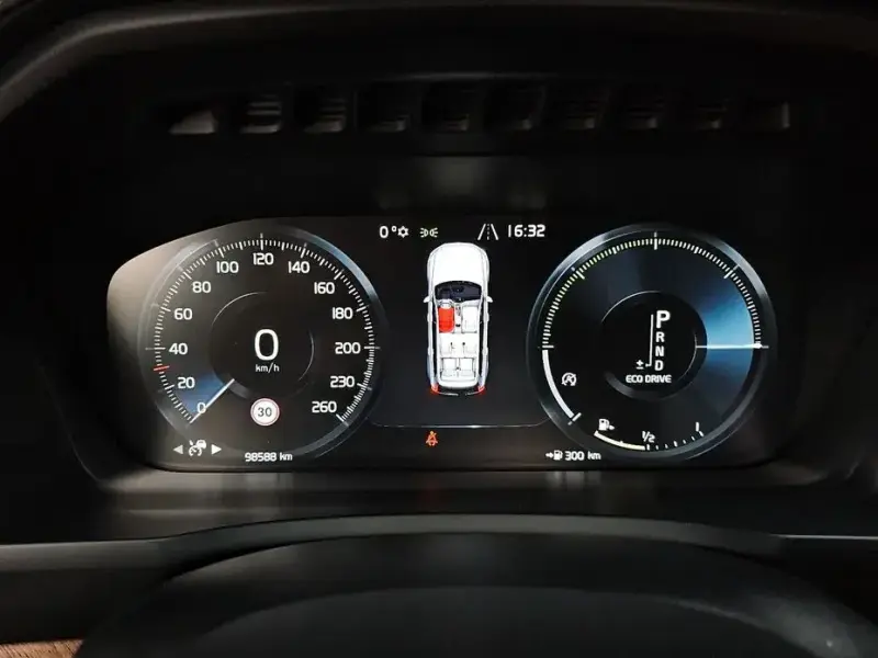 2018 Volvo XC90 с пробегом 98 588 км