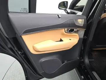 2024 Volvo XC90 с пробегом 56 426 км