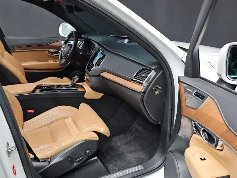 2018 Volvo XC90 с пробегом 98 588 км