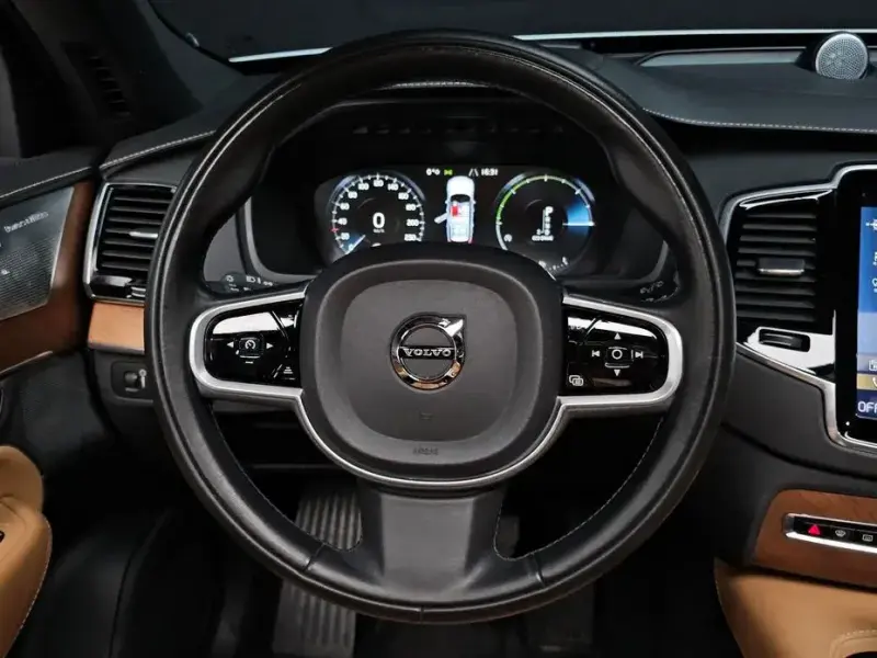 2018 Volvo XC90 с пробегом 98 588 км