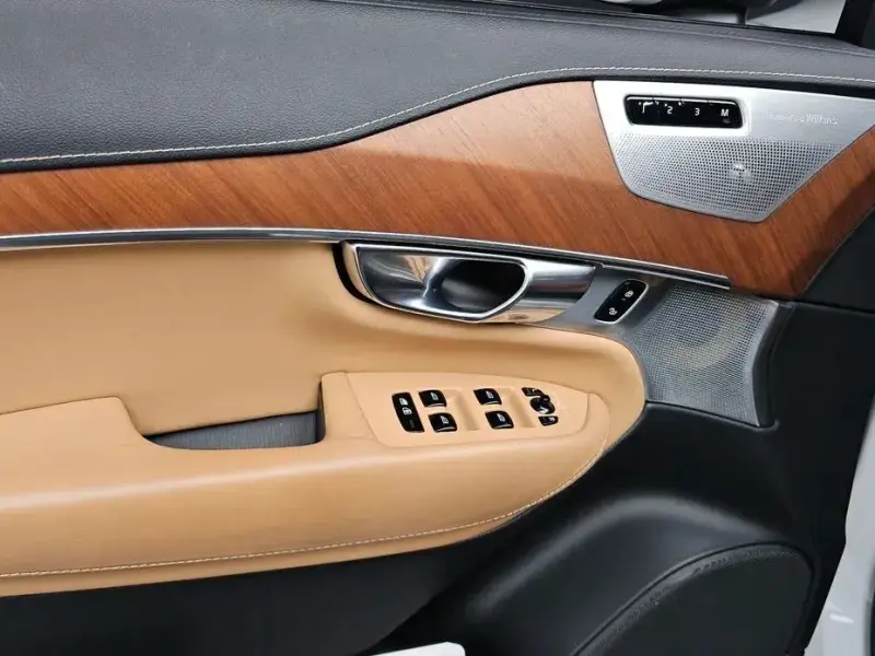 2018 Volvo XC90 с пробегом 98 588 км