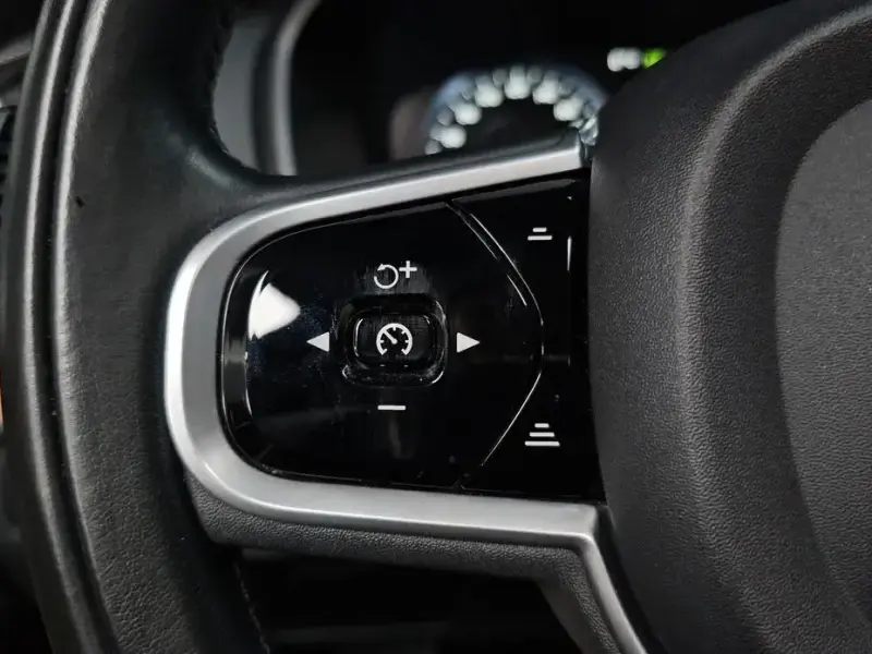 2018 Volvo XC90 с пробегом 98 588 км