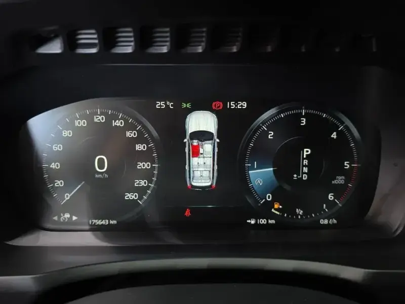 2017 Volvo XC90 с пробегом 175 643 км
