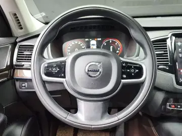2018 Volvo XC90 с пробегом 141 756 км