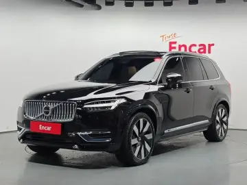 2024 Volvo XC90 с пробегом 8 324 км