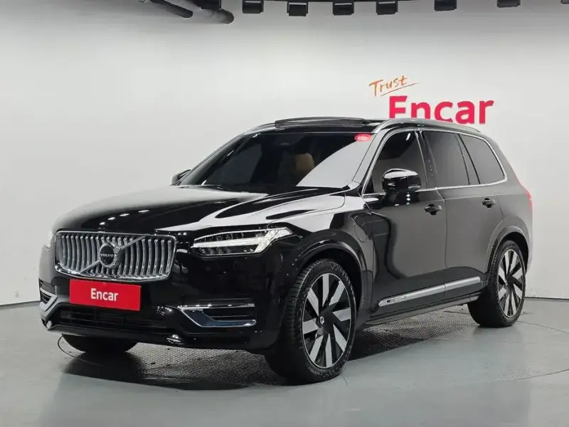 2024 Volvo XC90 с пробегом 8 324 км
