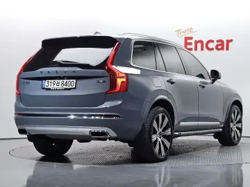 2021 Volvo XC90 с пробегом 88 910 км