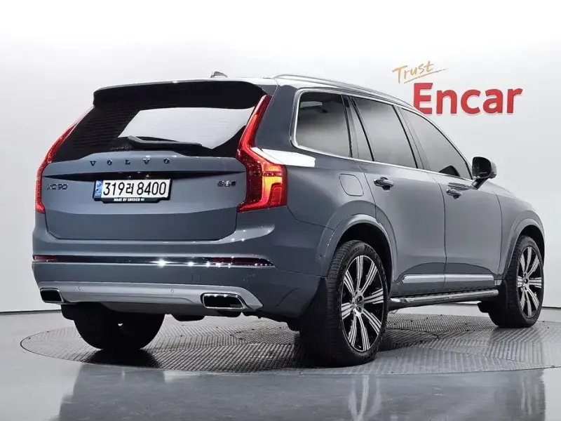 2021 Volvo XC90 с пробегом 88 910 км