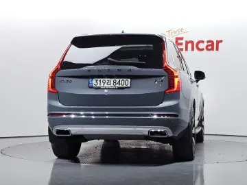 2021 Volvo XC90 с пробегом 88 910 км