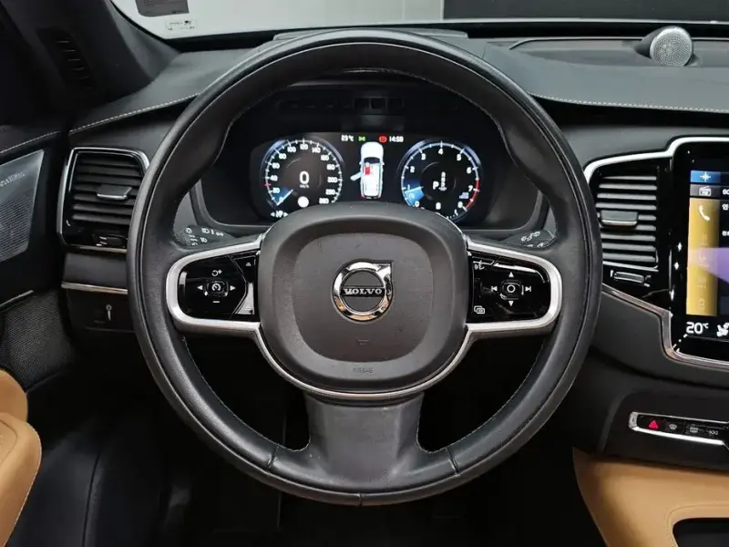 2021 Volvo XC90 с пробегом 88 910 км
