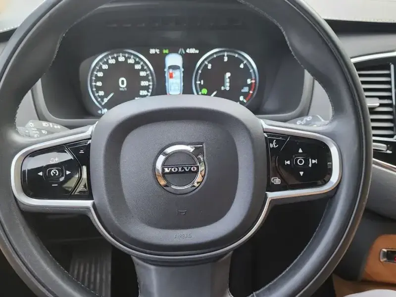 2017 Volvo XC90 с пробегом 145 795 км