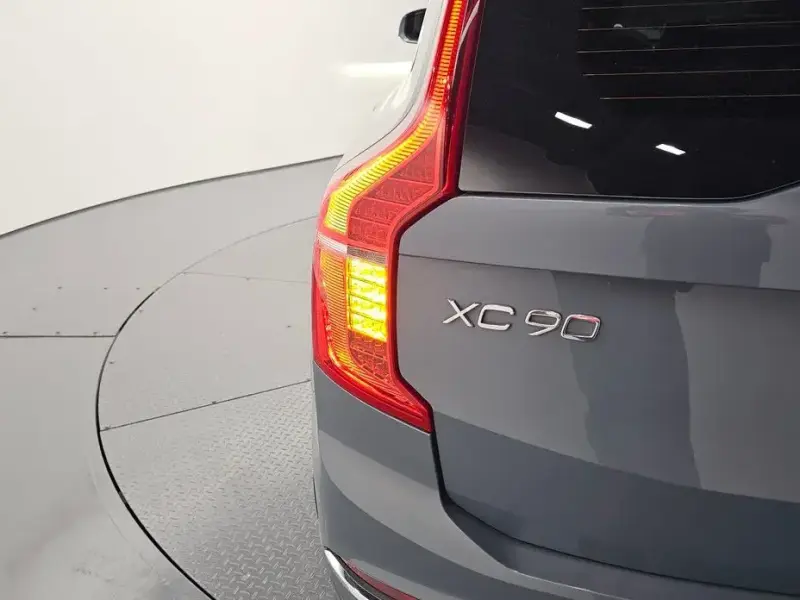 2021 Volvo XC90 с пробегом 88 910 км