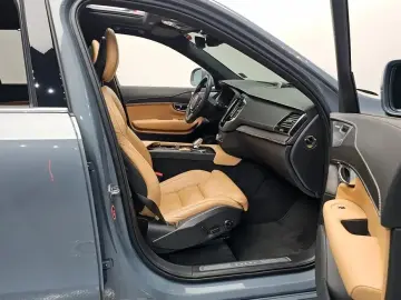2021 Volvo XC90 с пробегом 88 910 км