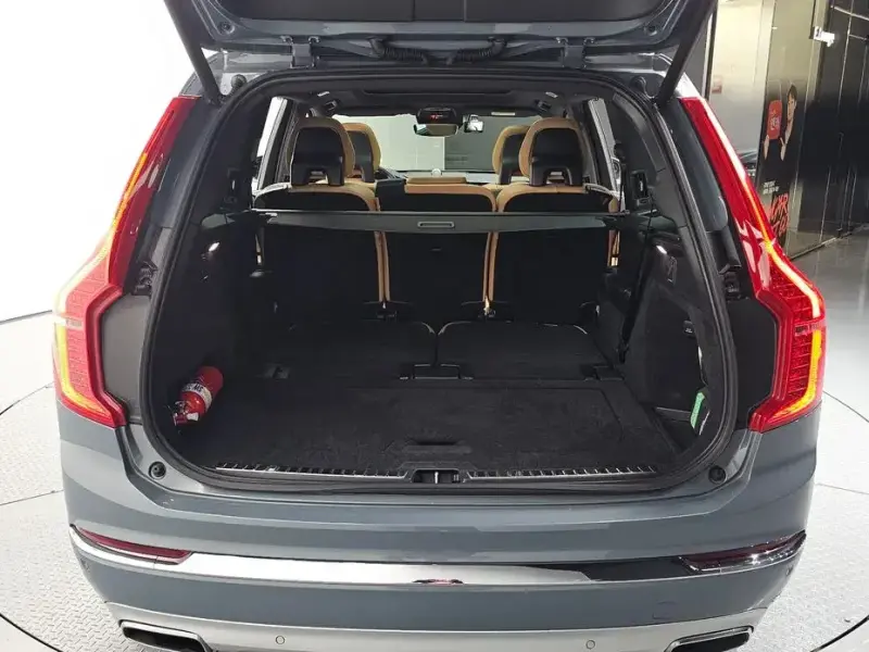 2021 Volvo XC90 с пробегом 88 910 км