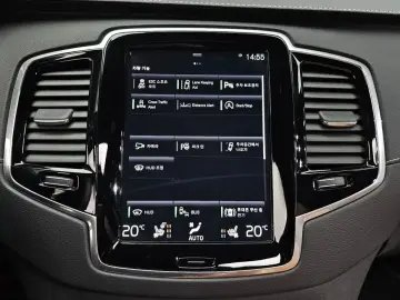 2021 Volvo XC90 с пробегом 88 910 км