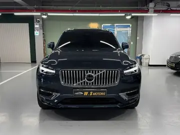 2022 Volvo XC90 с пробегом 71 550 км
