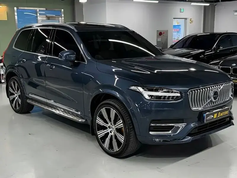 2022 Volvo XC90 с пробегом 71 550 км