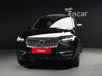 2025 Volvo XC90 с пробегом 8 458 км
