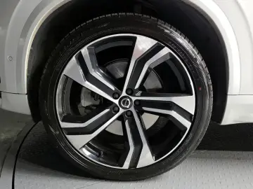 2020 Volvo XC90 с пробегом 100 027 км