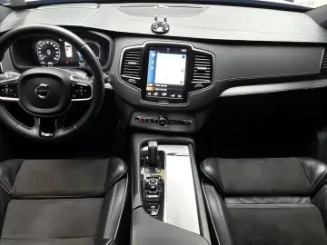 2020 Volvo XC90 с пробегом 100 027 км