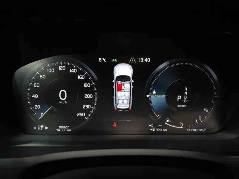 2020 Volvo XC90 с пробегом 100 027 км