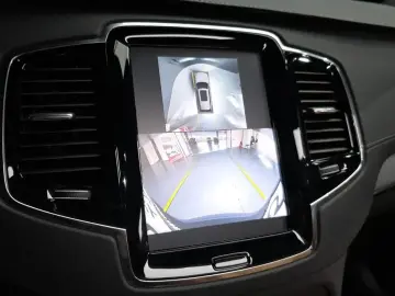 2025 Volvo XC90 с пробегом 8 458 км