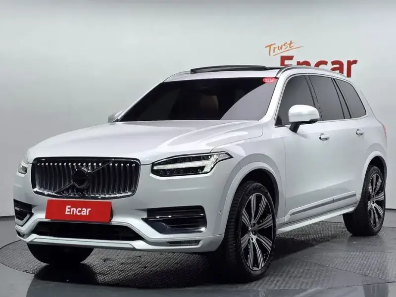 2023 Volvo XC90 с пробегом 63 972 км