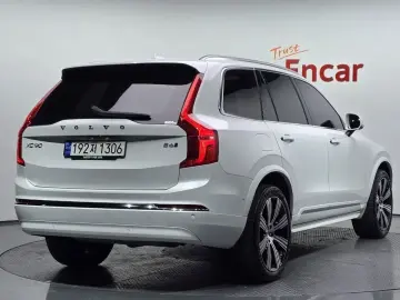 2023 Volvo XC90 с пробегом 63 972 км