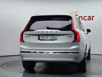2023 Volvo XC90 с пробегом 63 972 км