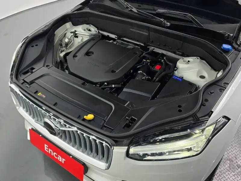 2023 Volvo XC90 с пробегом 63 972 км
