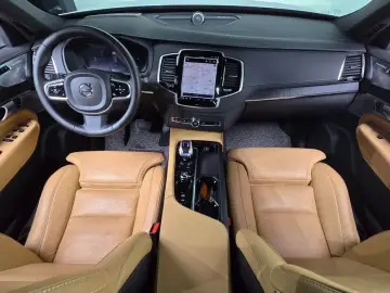 2023 Volvo XC90 с пробегом 63 972 км